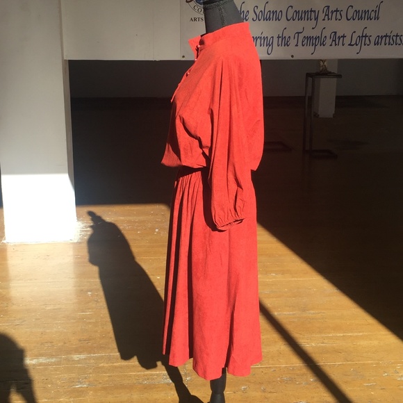 Vintage Rust colored 3/4" sleeve elastic waist button front midi dress - Picture 7 of 11